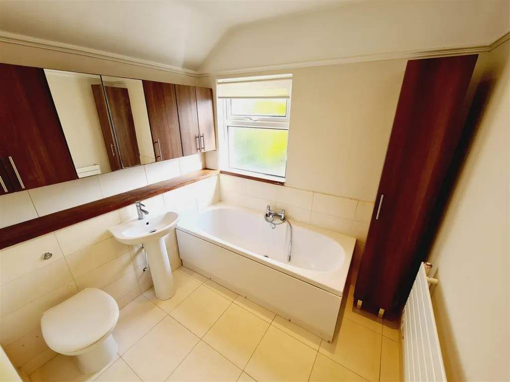 Robinson Road, Rushden, photo 10