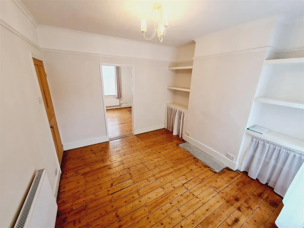 Robinson Road, Rushden, photo 4