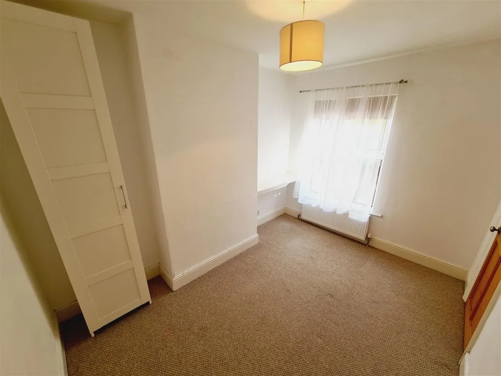 Robinson Road, Rushden, photo 9