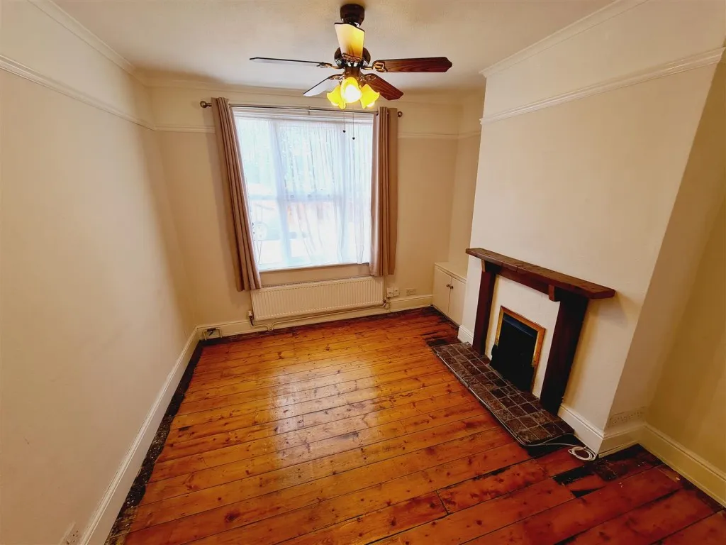 Robinson Road, Rushden, photo 2
