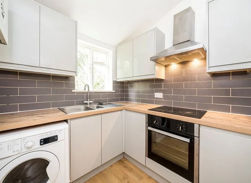 Clayton Road, Peckham, SE15, photo 2