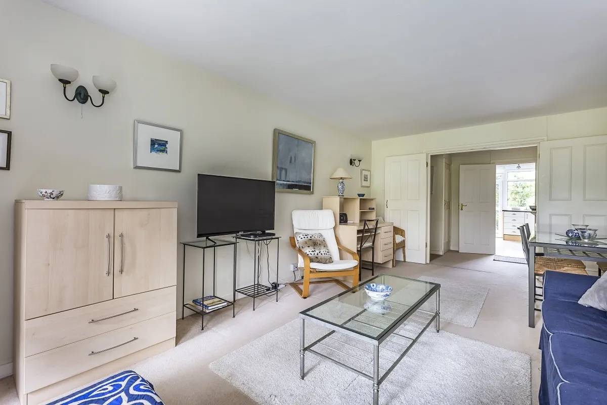 Lansdowne Road London SW20, photo 3