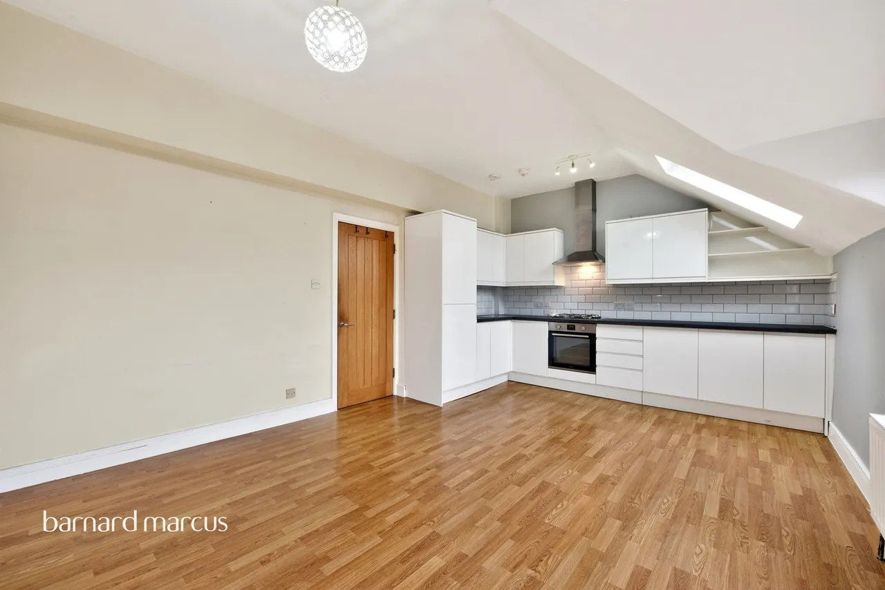 Manorgate Road, Kingston Upon Thames, KT2, photo 3