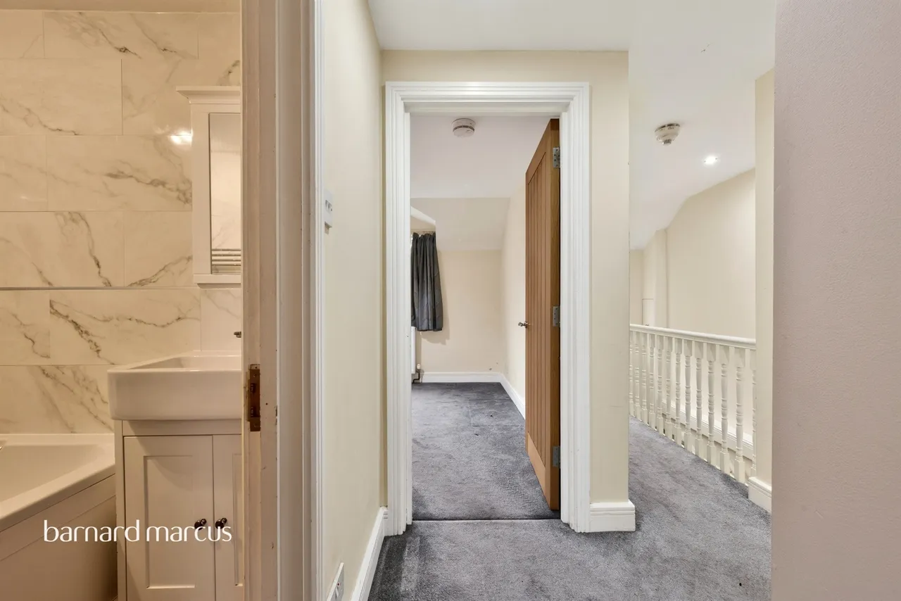 Manorgate Road, Kingston Upon Thames, KT2, photo 8