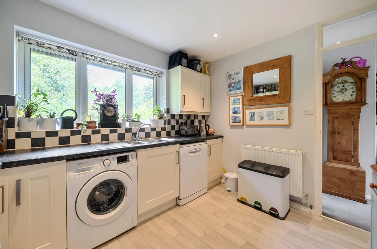 Lowden Close, Winchester, SO22, photo 5