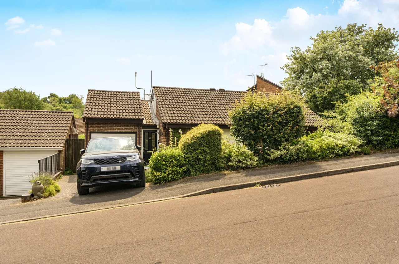 Lowden Close, Winchester, SO22, photo 11