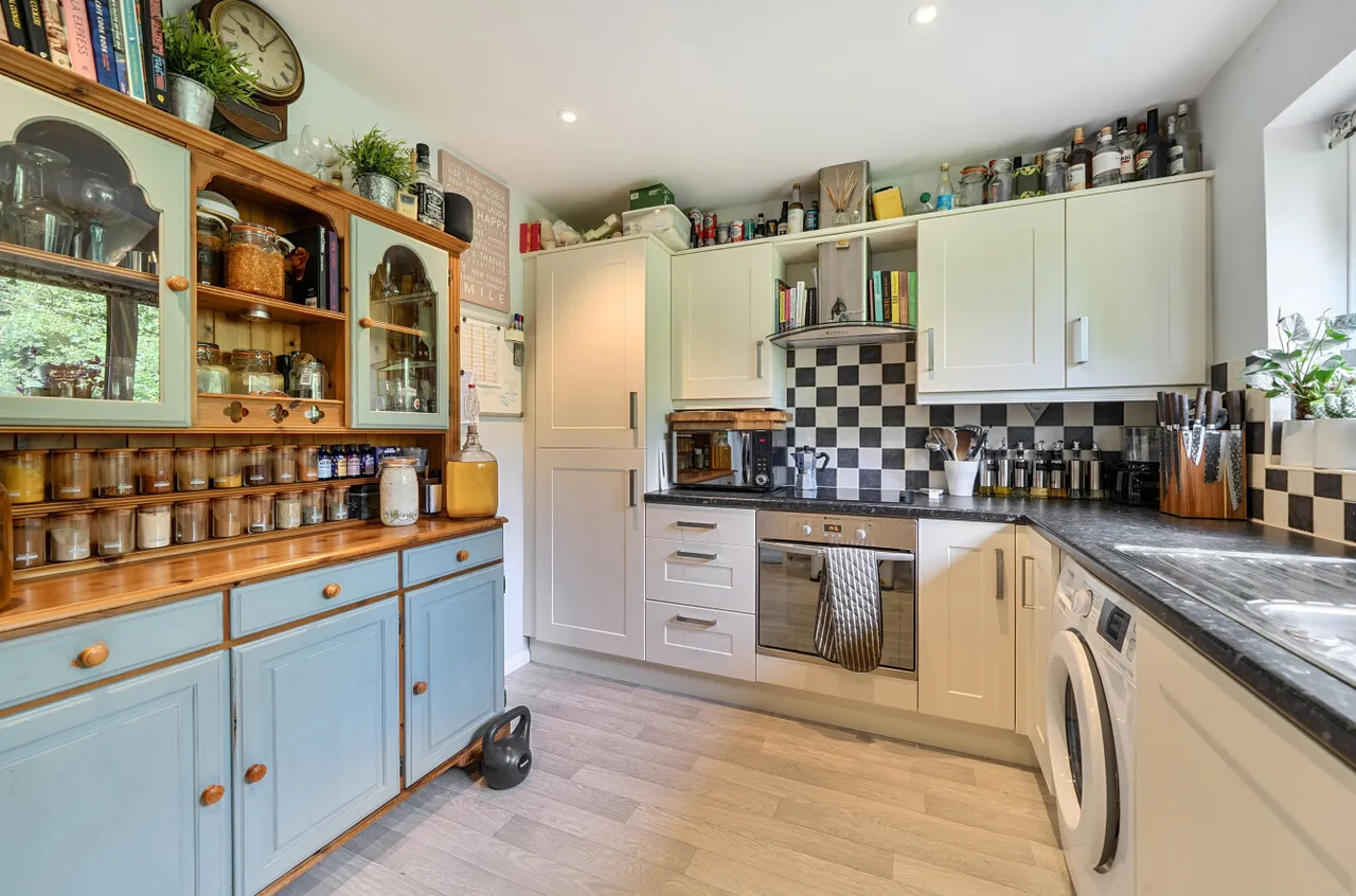 Lowden Close, Winchester, SO22, photo 4