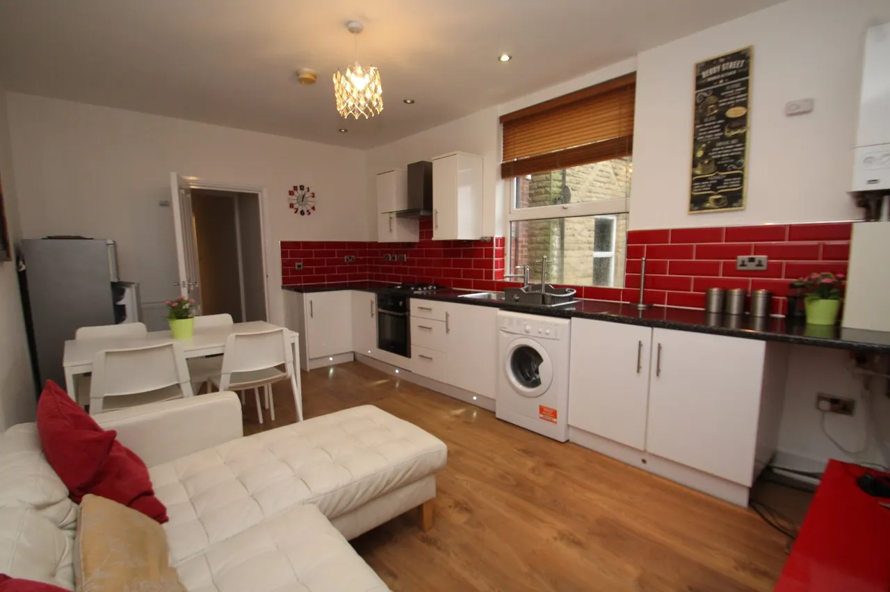 Sholebroke Avenue, Leeds, LS7, photo 3