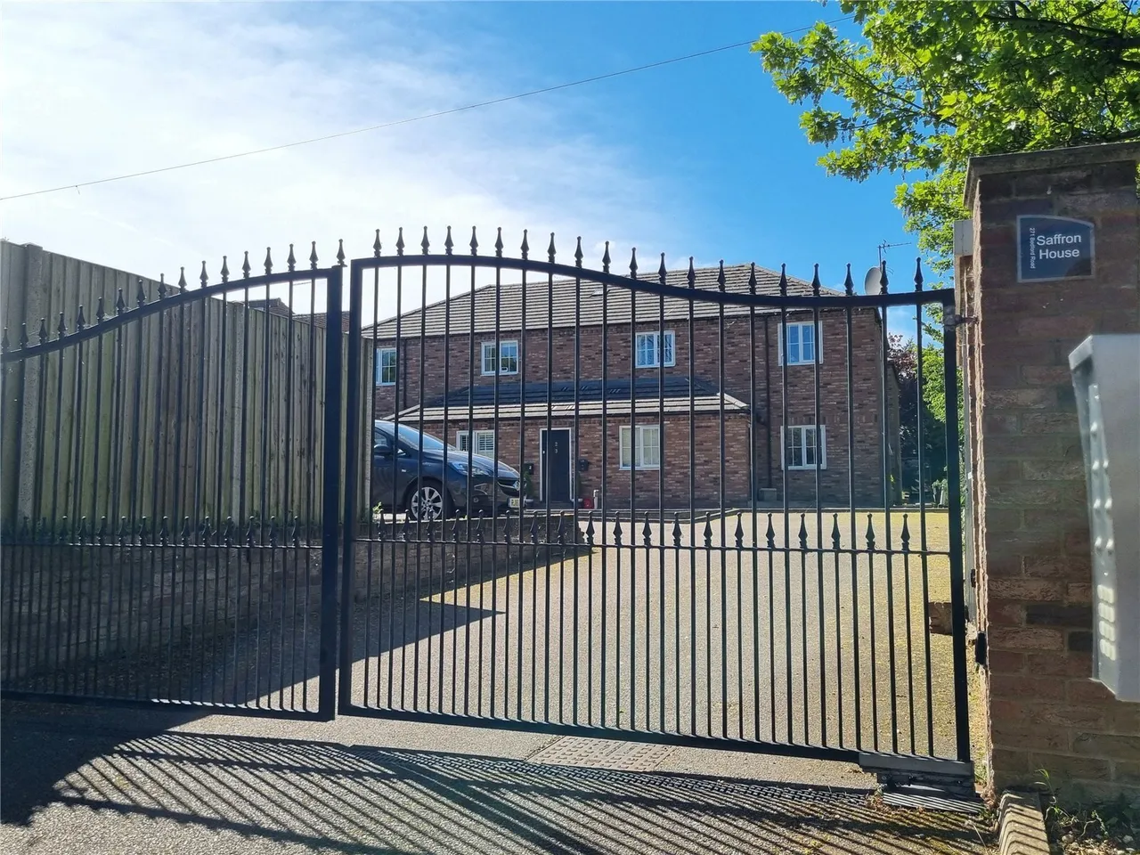 2 bed flat for sale — Bedford Road, Hitchin, Hertfordshire, SG5