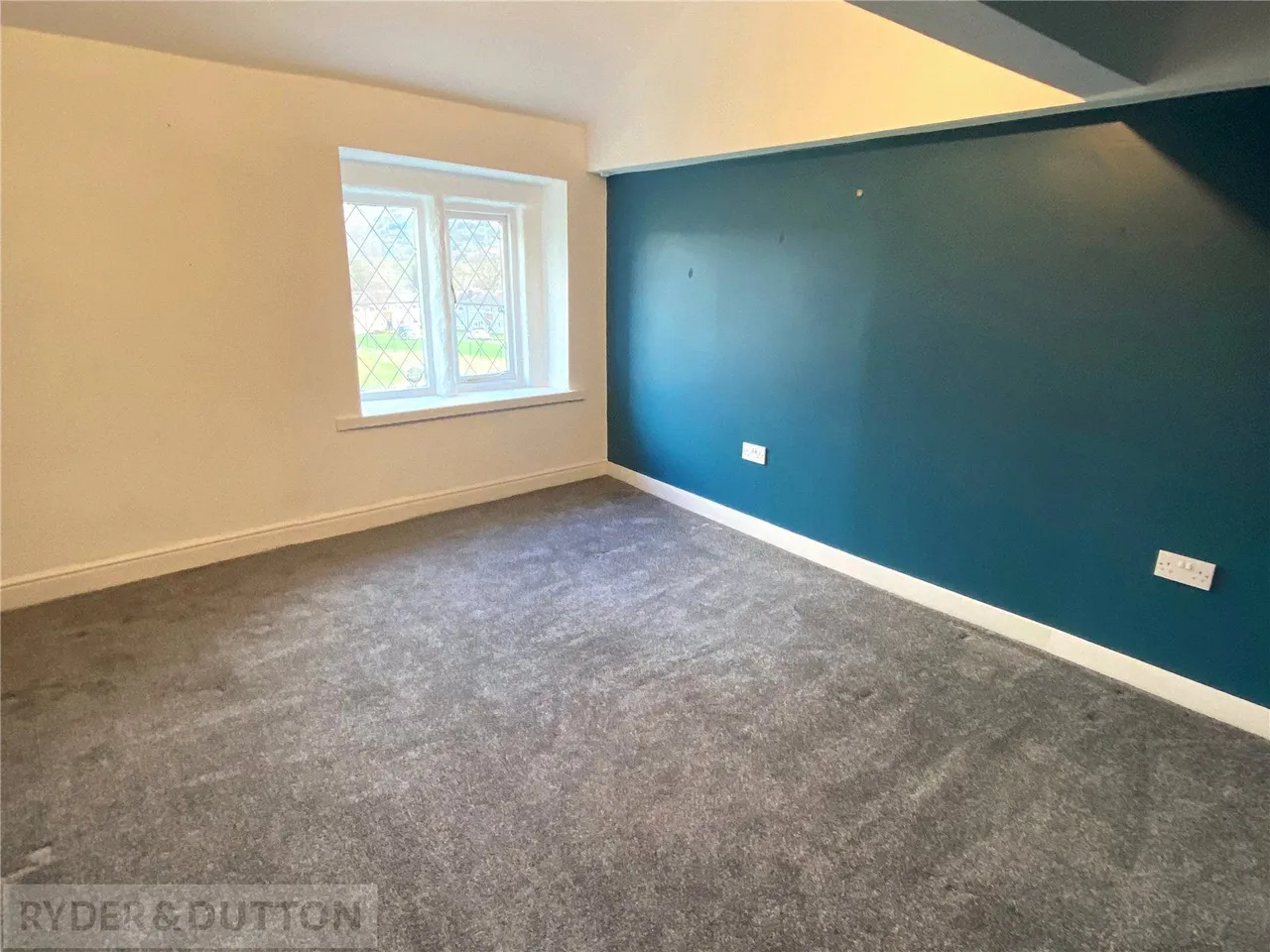 Keighley Road, Halifax, HX2, photo 5