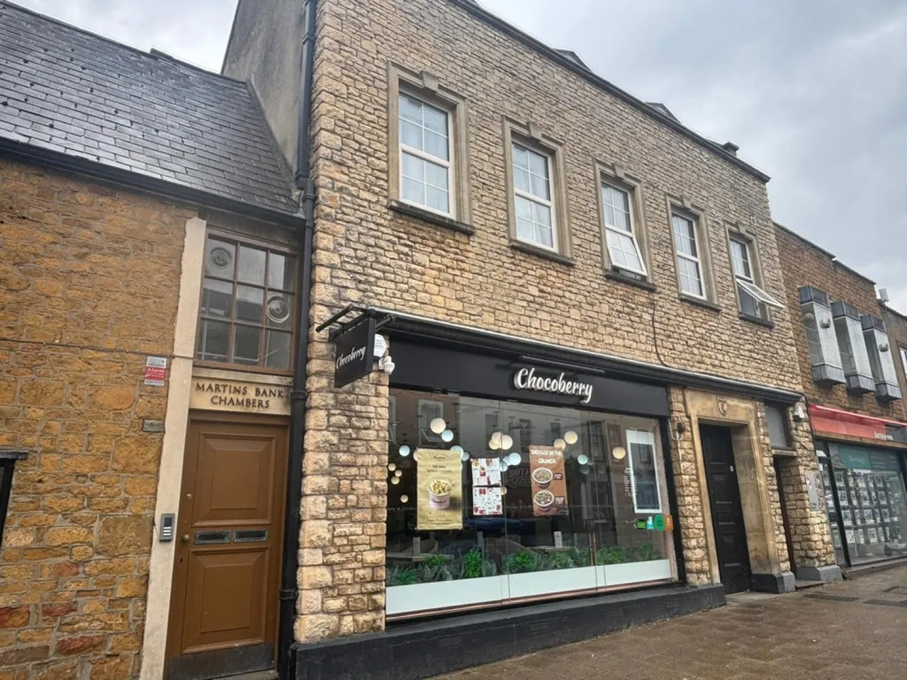 2 bed flat to rent — Martins Bank Chambers