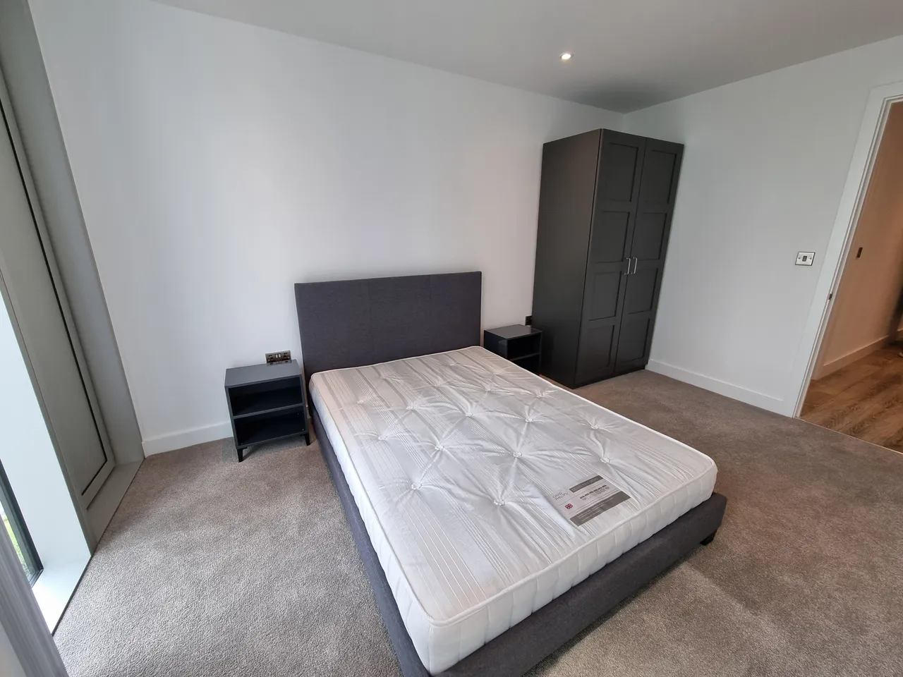 The Blade, Silvercroft Street, M15, photo 7