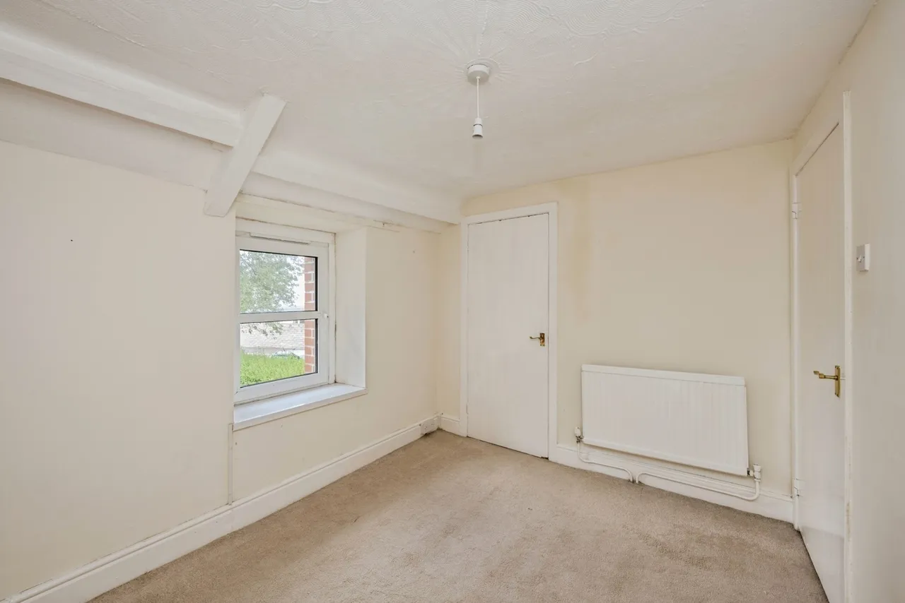 Cemetery Road, Treboeth, SA5, photo 16