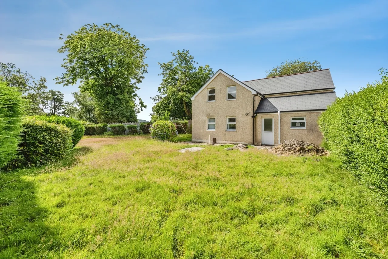 Cemetery Road, Treboeth, SA5, photo 2