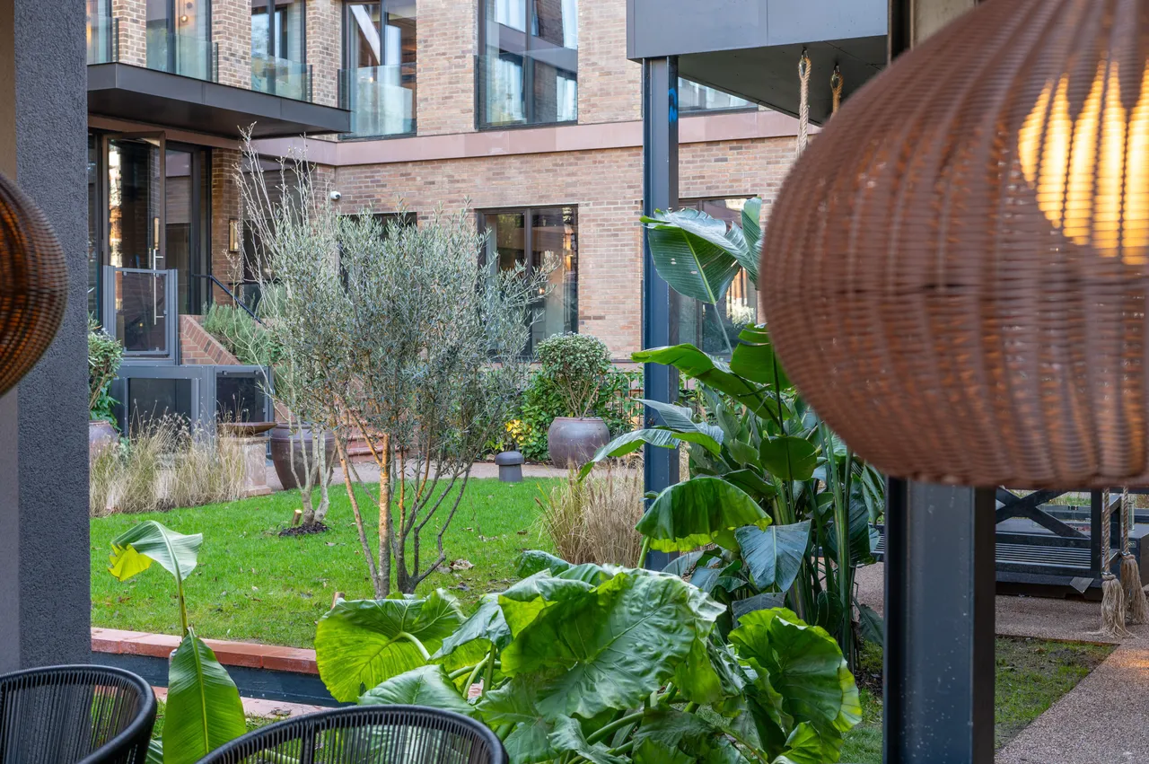Flat 011, Dandi Brondesbury, 233 Willesden Lane, London, photo 9