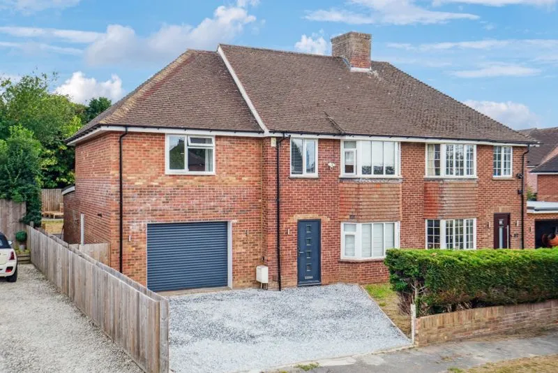 4 bed house for sale — Roman Way, Bourne End SL8 5LJ