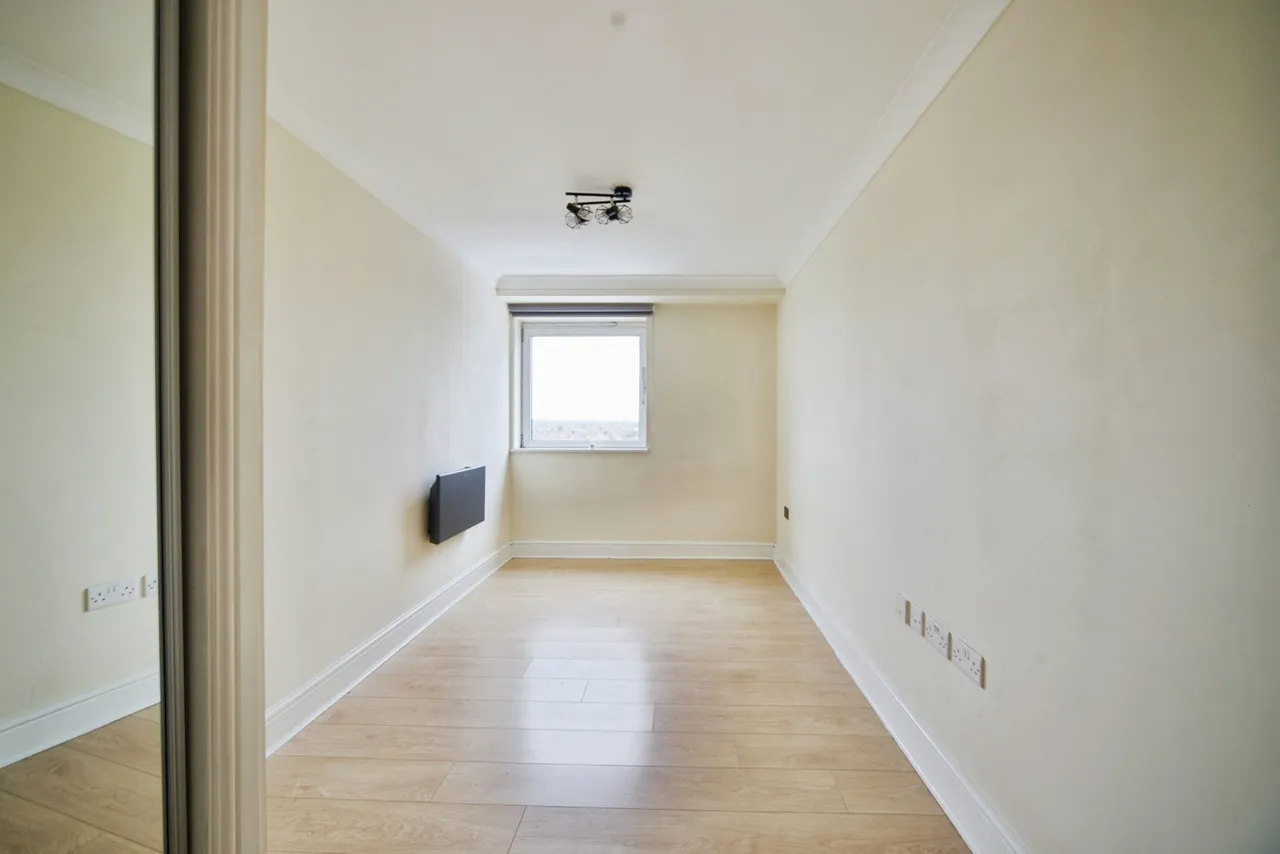 The Concourse, London, N9, photo 11