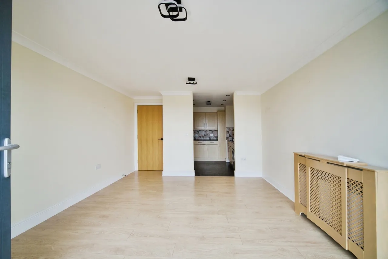 The Concourse, London, N9, photo 6