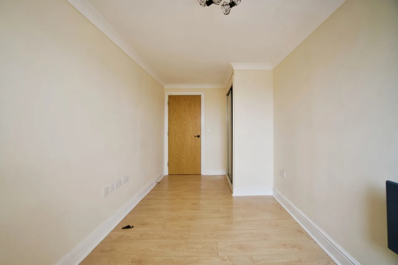 The Concourse, London, N9, photo 10