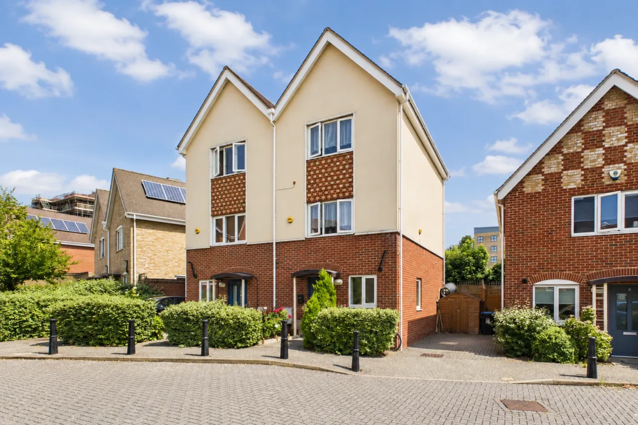 3 bed property for sale, Orchid Drive, Hemel Hempstead, HP2