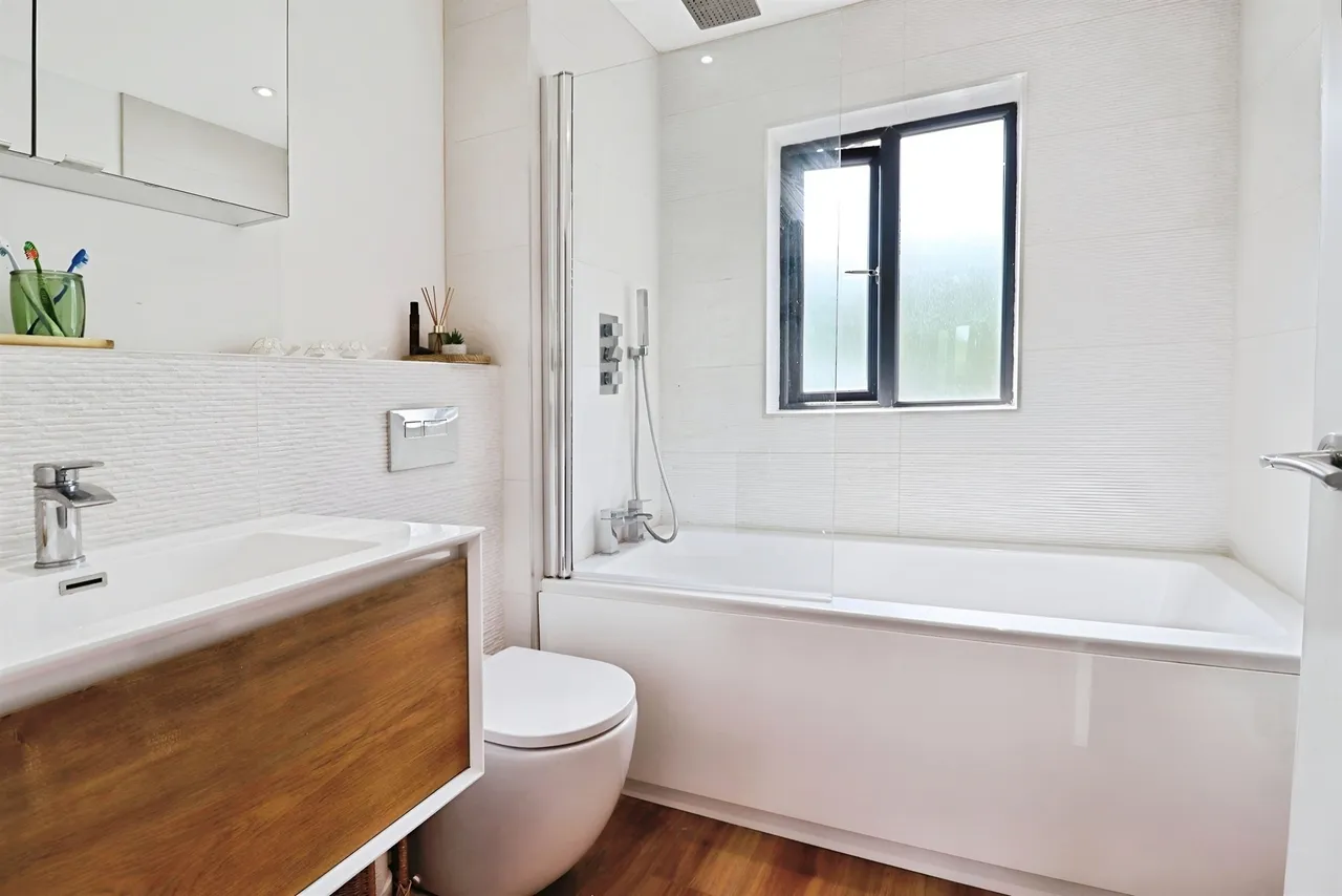Radyr Court Close, Cardiff, CF5, photo 9