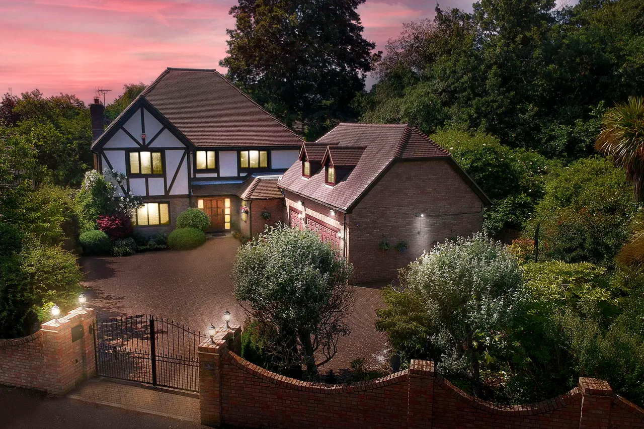 4 bed house for sale, The Cricketers, Broadstairs, CT10