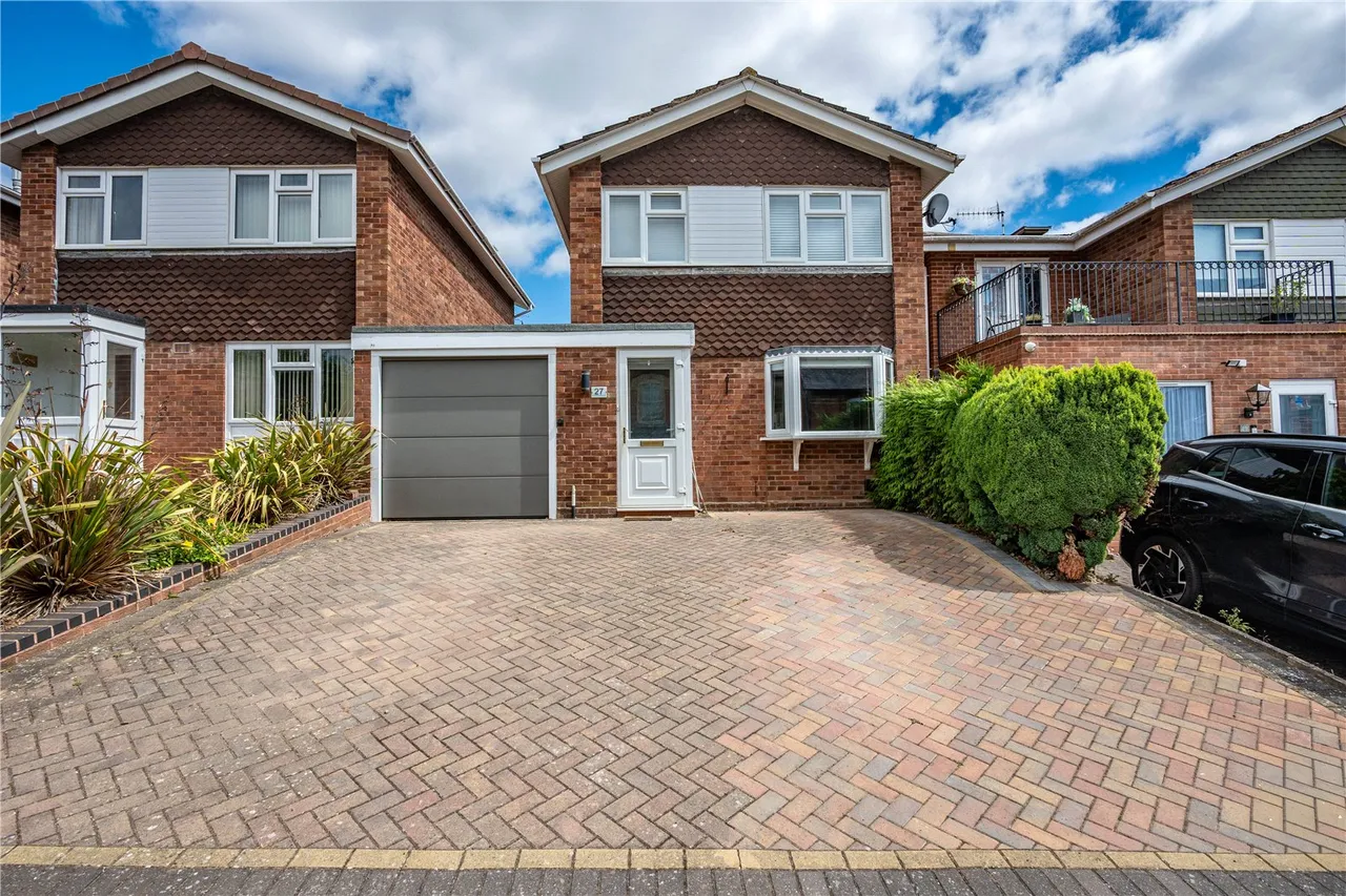 3 bed house for sale — Old Station Road, Bromsgrove, Worcestershire, B60 2AA