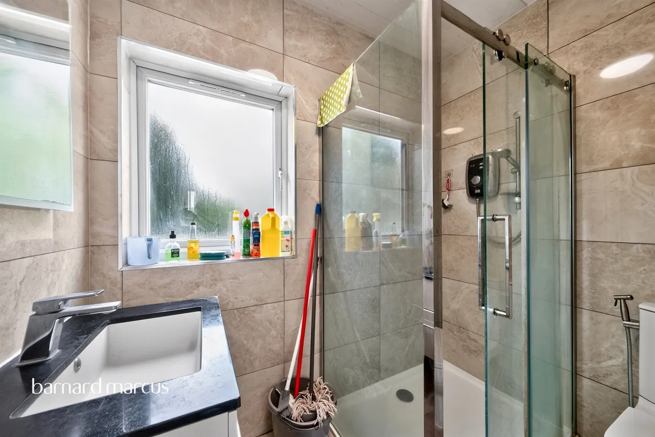 Summers Lane, London, N12, photo 8