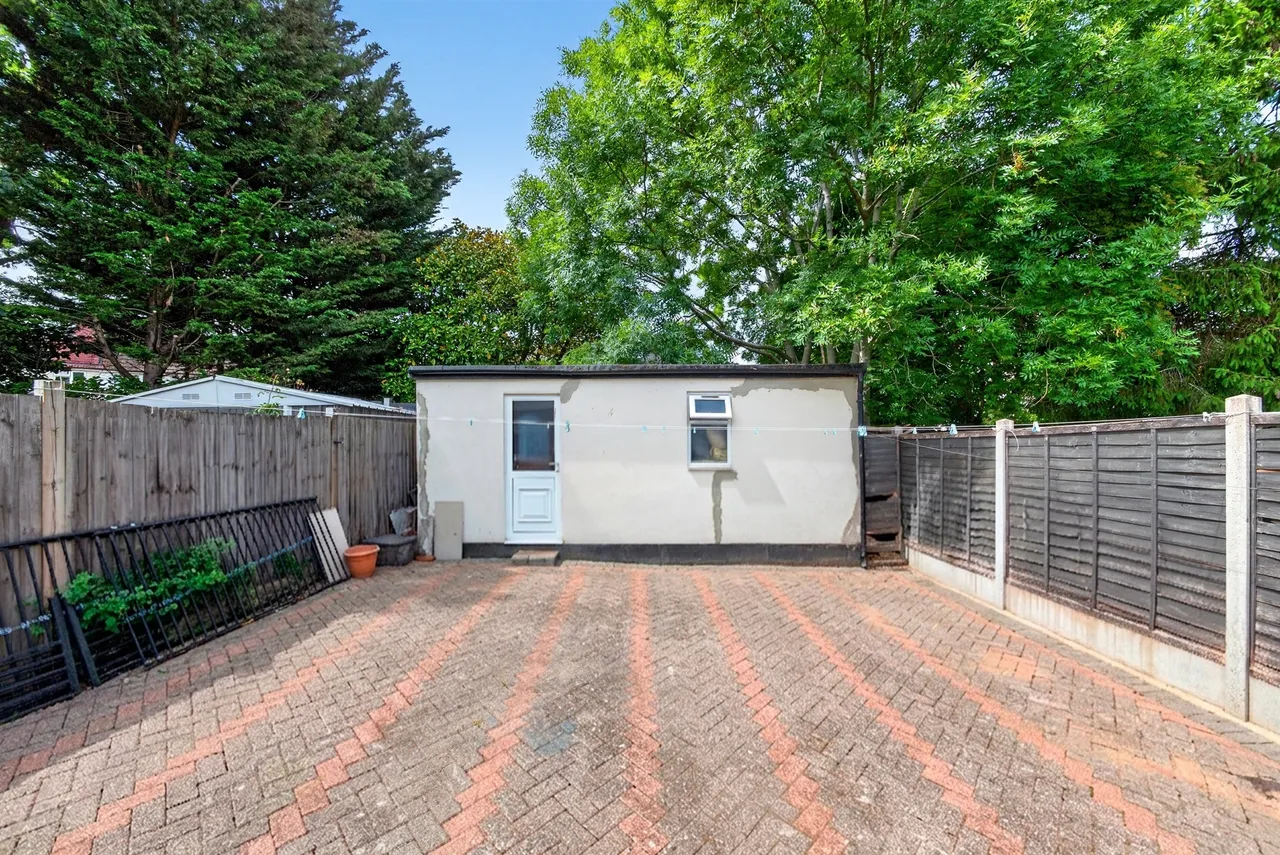 Summers Lane, London, N12, photo 4