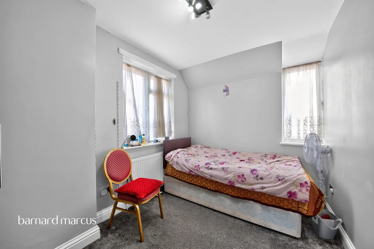 Summers Lane, London, N12, photo 9