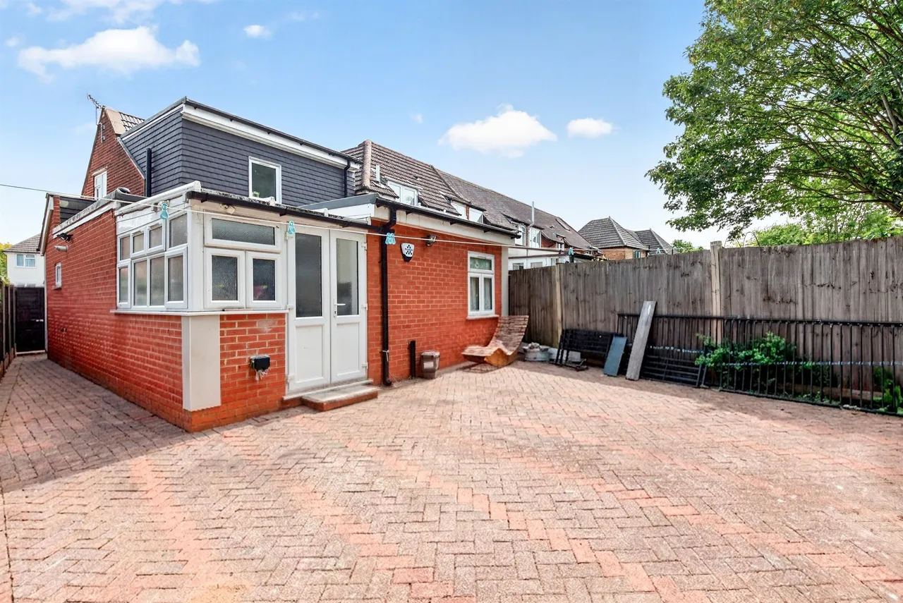 Summers Lane, London, N12, photo 13