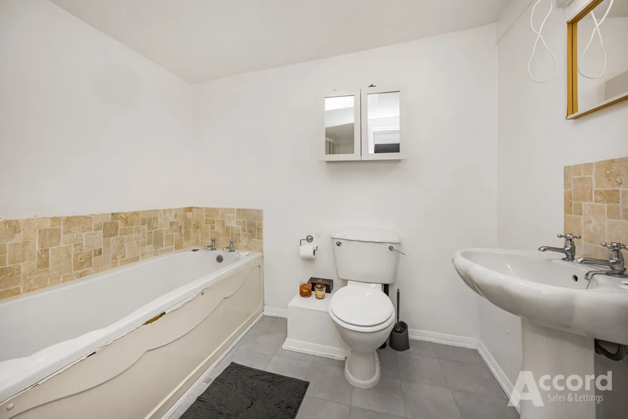 Cromwell Road, Brentwood, CM14, photo 26