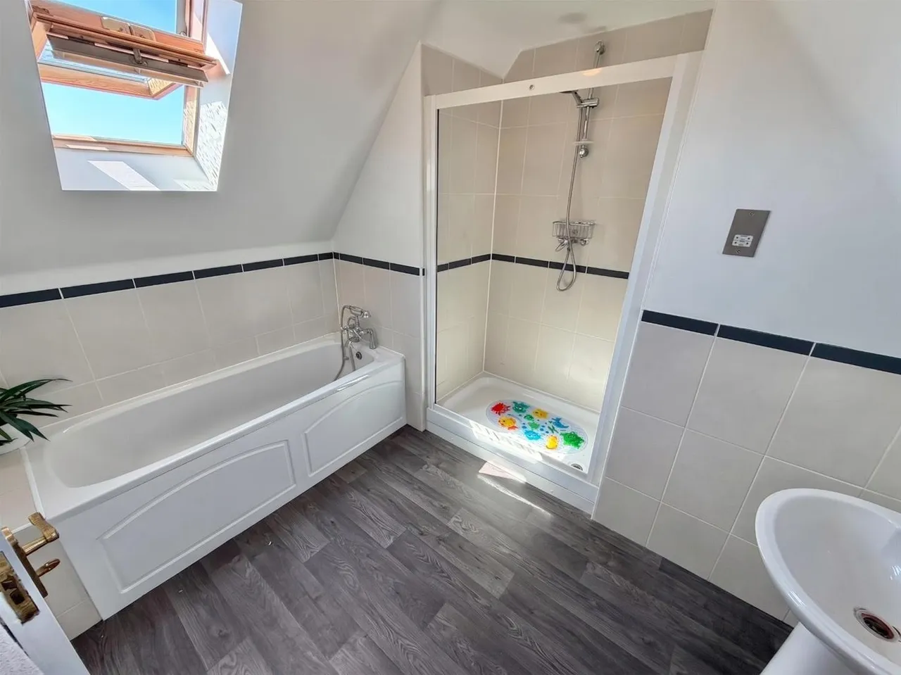 Ridgeway Road, Gillingham, Dorset SP8 4GH, photo 20