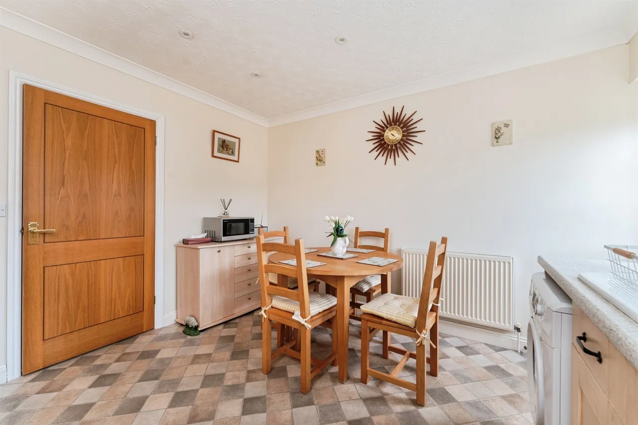 Waggoners Way, Wimblington, PE15, photo 9
