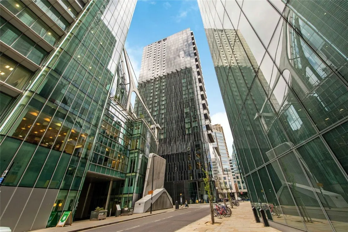 flat to rent, Moor Lane, EC2Y
