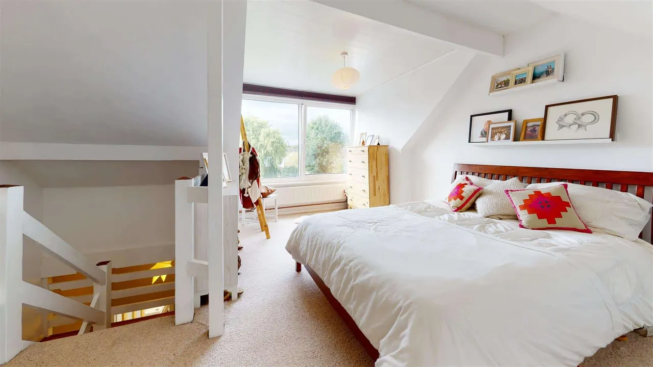 Meadow Road, Loughton, photo 8