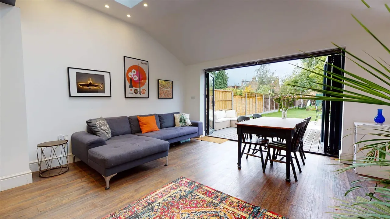 Meadow Road, Loughton, photo 4