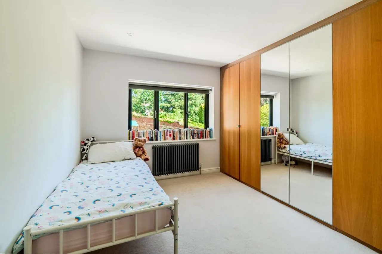 Lodge Drive, Long Ashton, BS41, photo 14