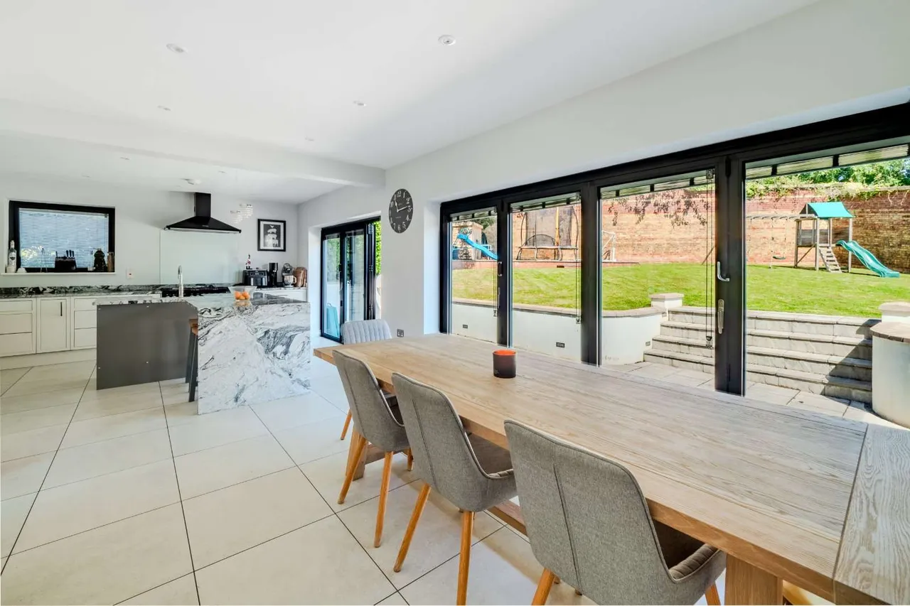 Lodge Drive, Long Ashton, BS41, photo 3
