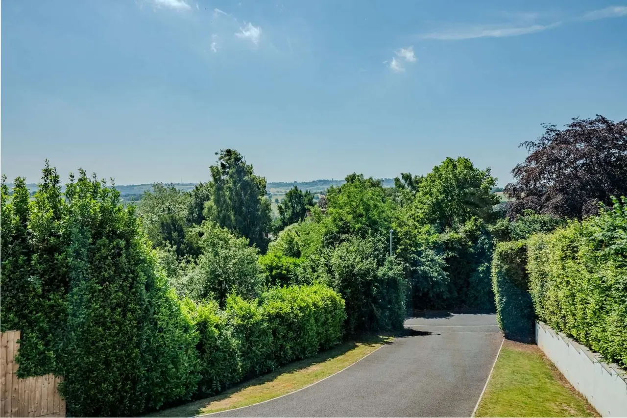 Lodge Drive, Long Ashton, BS41, photo 18