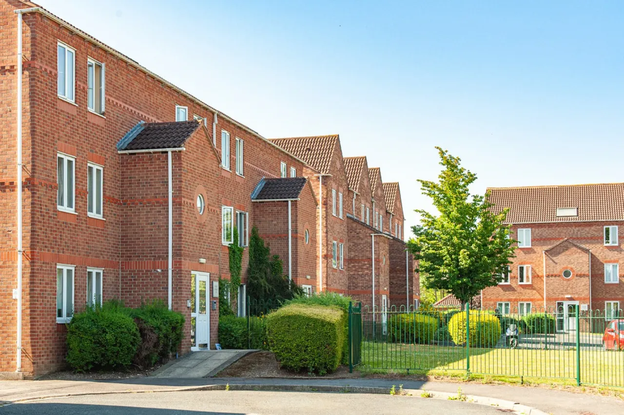 Essex House, Darwin Close, York, photo 7
