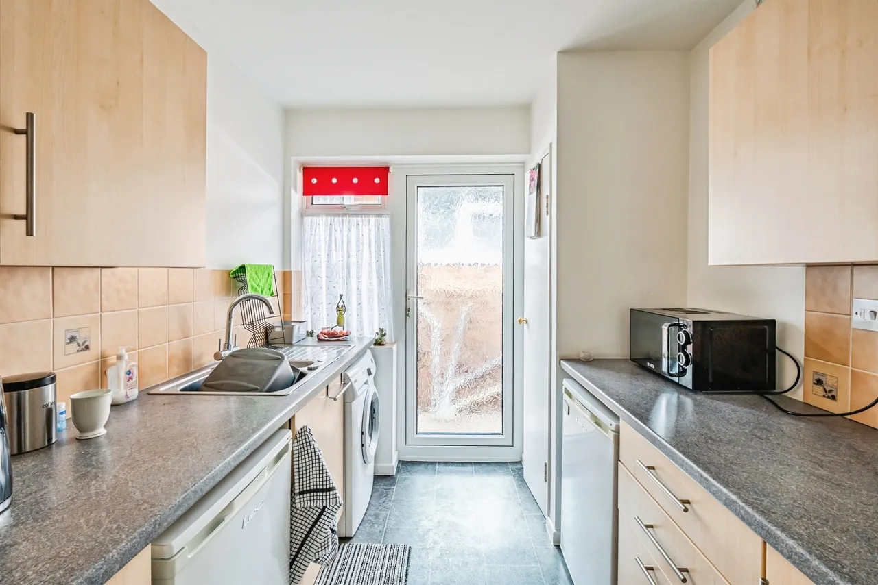 Netherfield Avenue, Eastbourne, BN23, photo 4