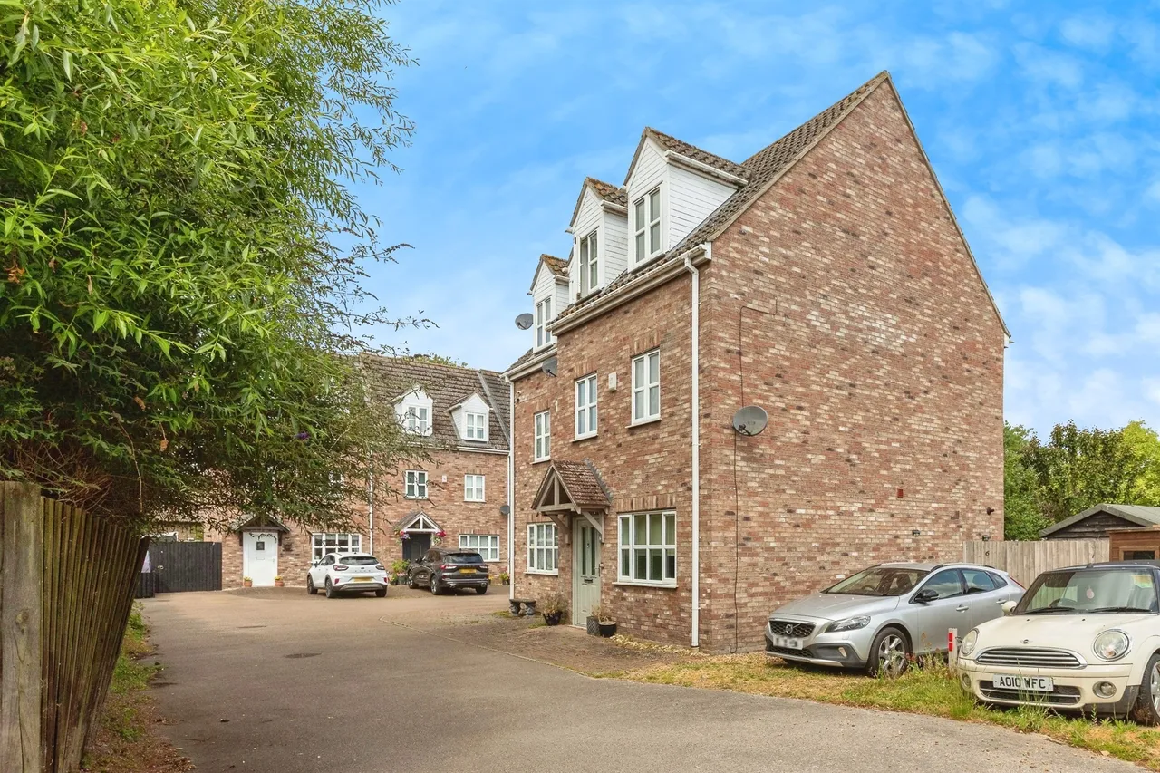Old Bakery Close, March, PE15, photo 15