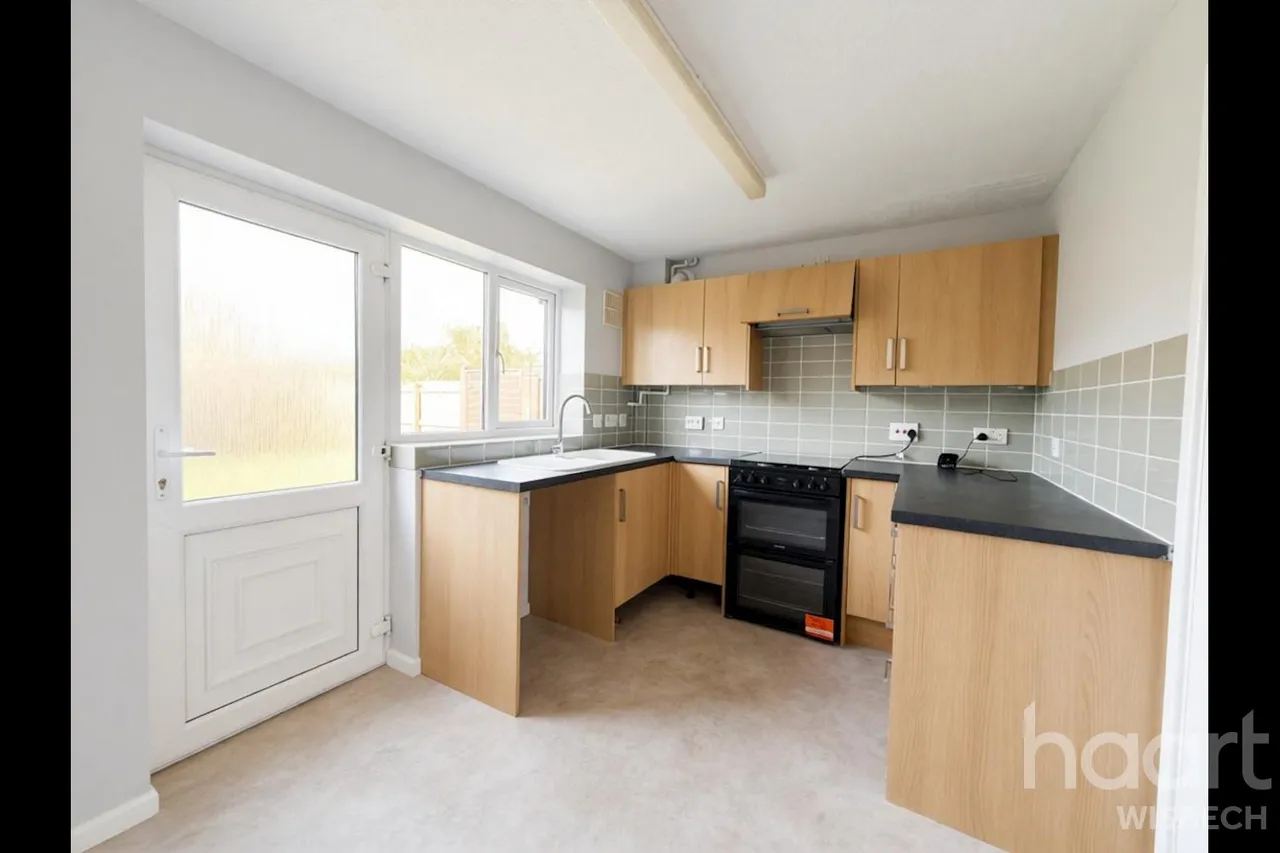 Henry Warby Avenue, Elm, PE14, photo 7