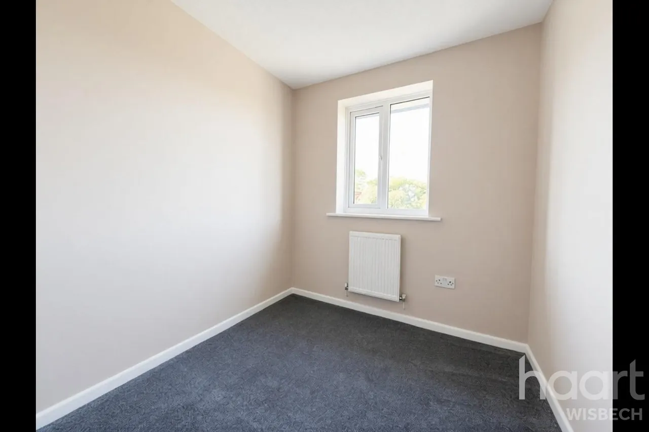 Henry Warby Avenue, Elm, PE14, photo 9