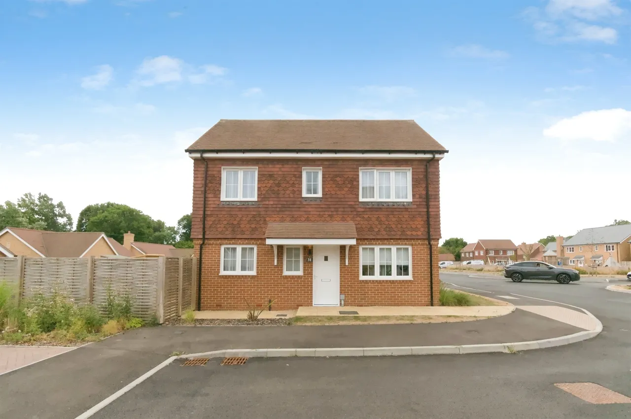 2 bed house for sale — Mapplehurst Way, Ninfield, Battle