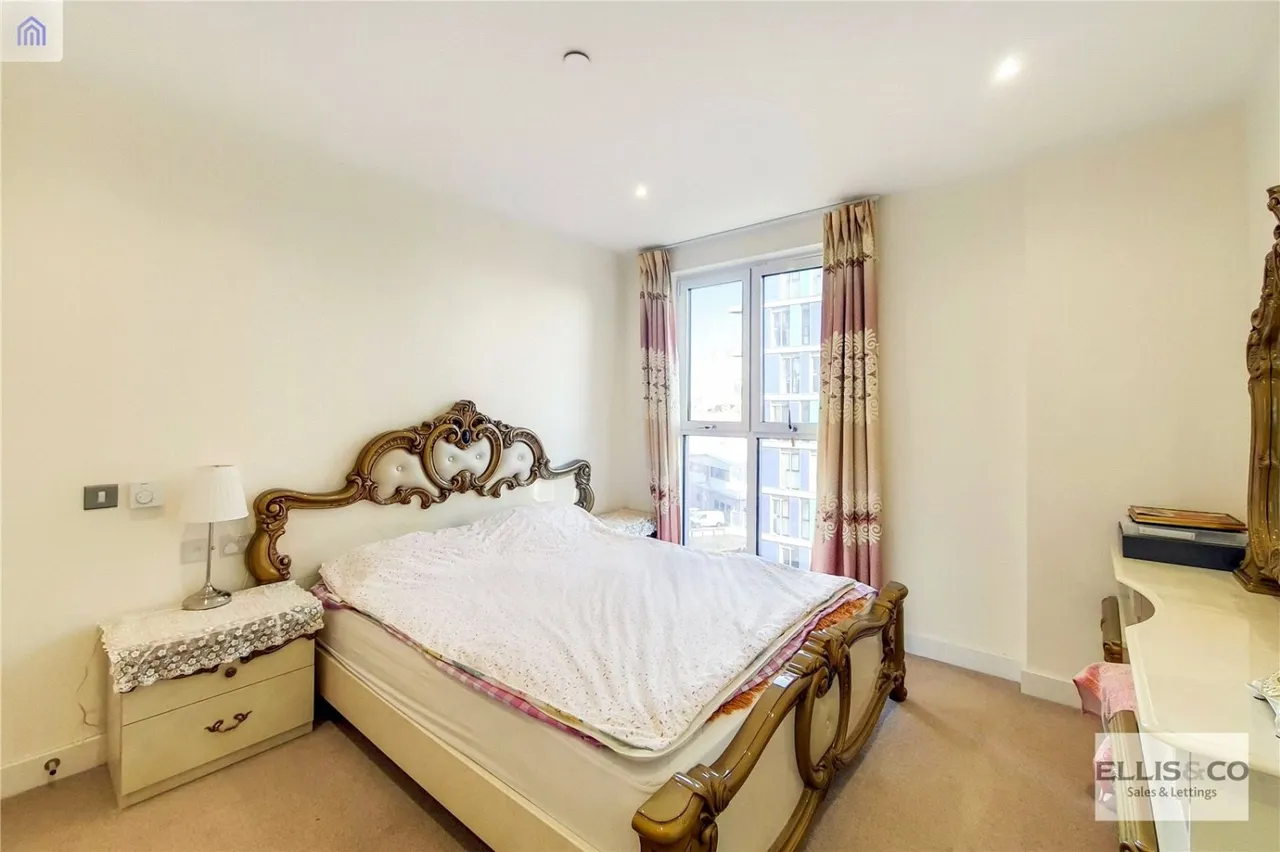 Hatton Road, Wembley, HA0, photo 11