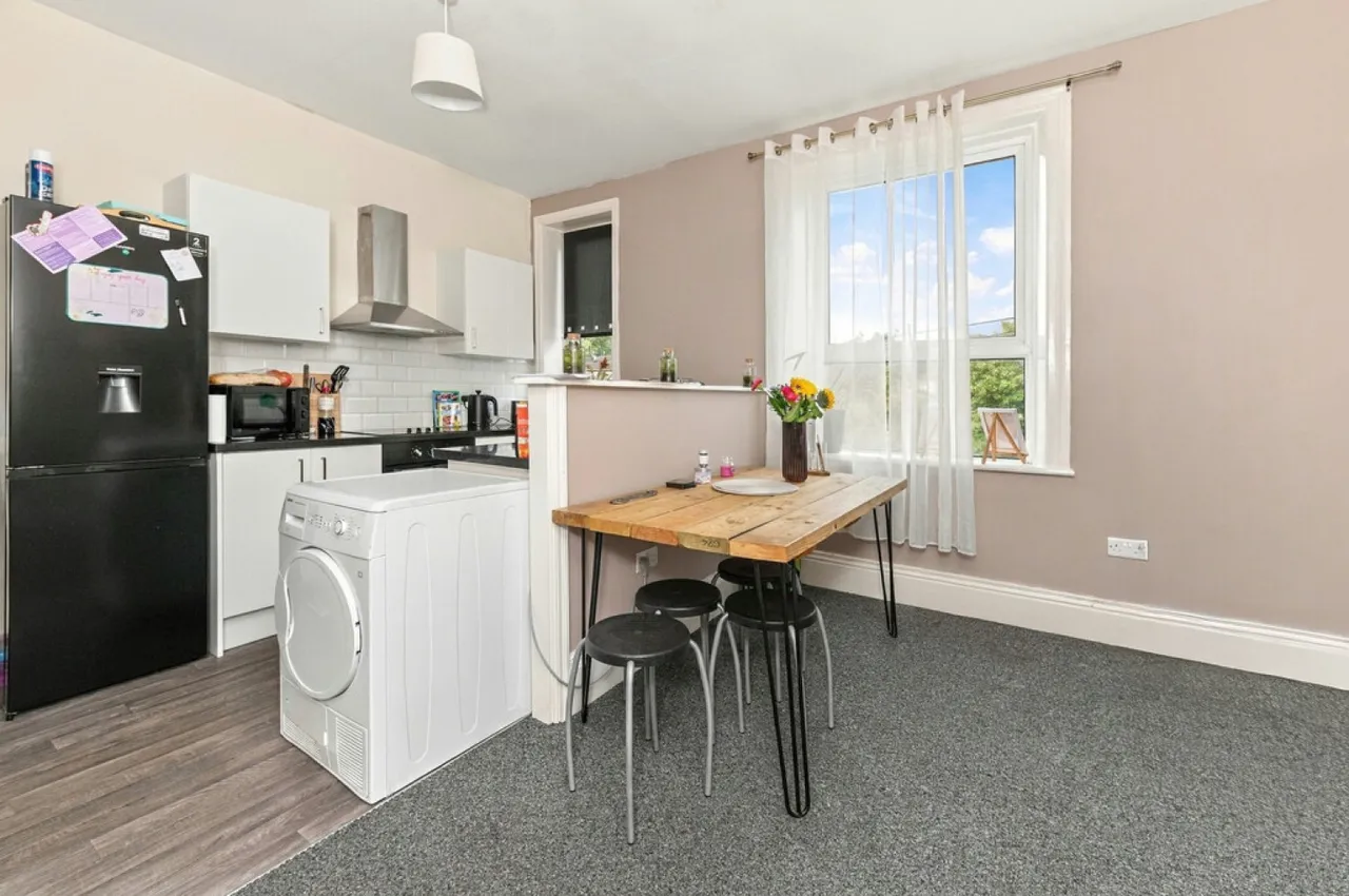 Manchester Road, Linthwaite, HD7, photo 3