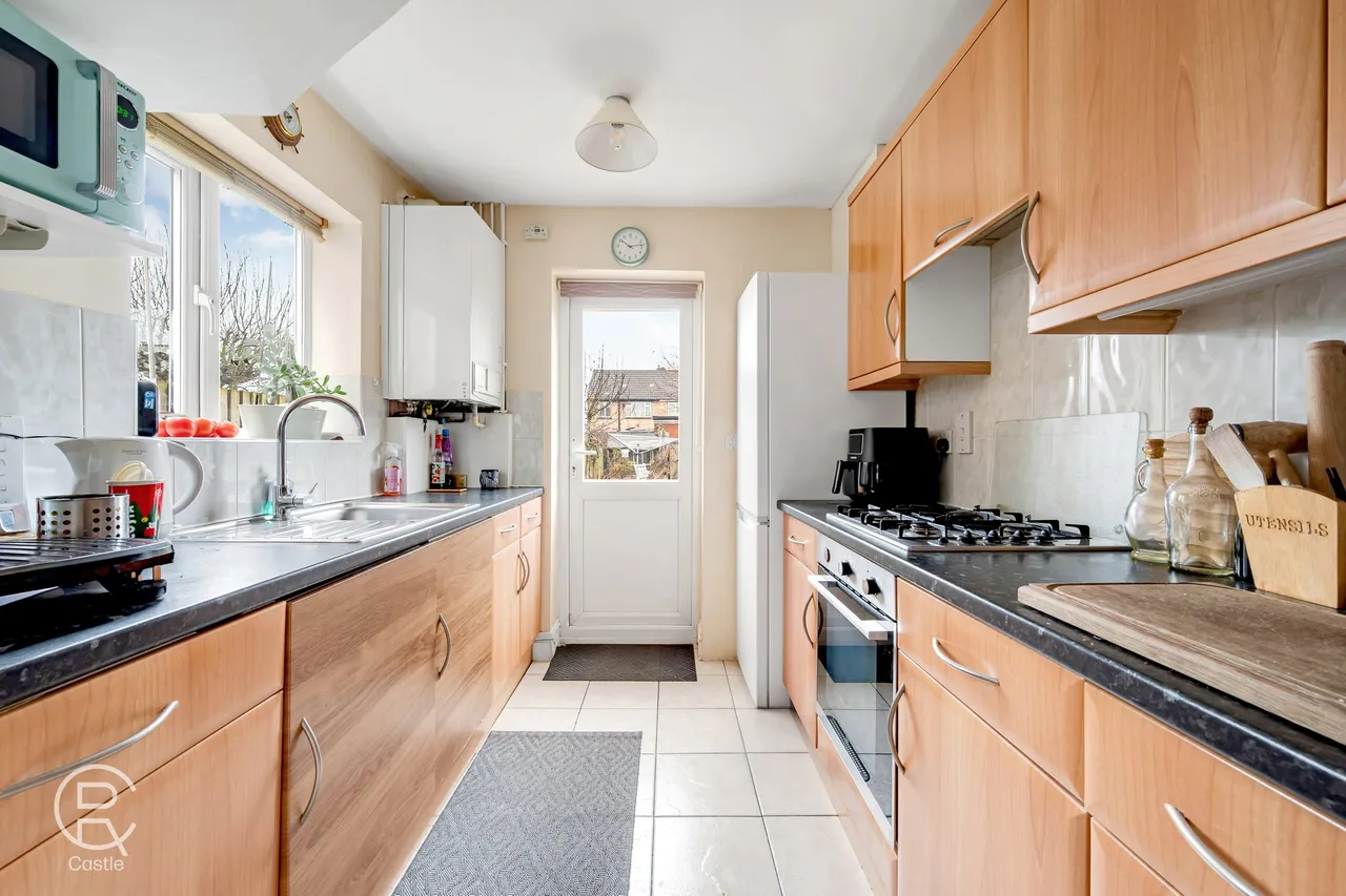 Beechwood Avenue, Greenford, Middlesex, Greater London, UB6 9UD, photo 4