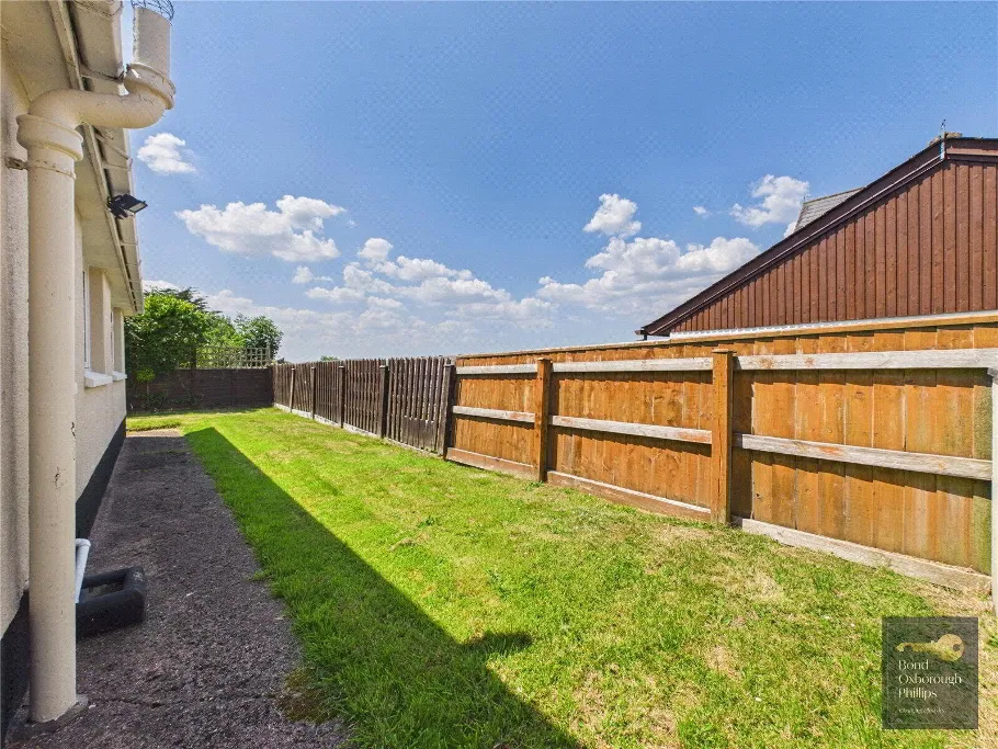 West Lane, Dolton, EX19, photo 16